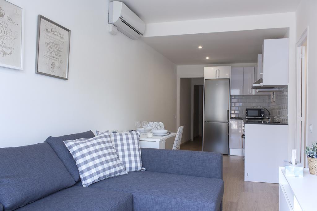 Flateli Roger 6 Appartamento Barcellona