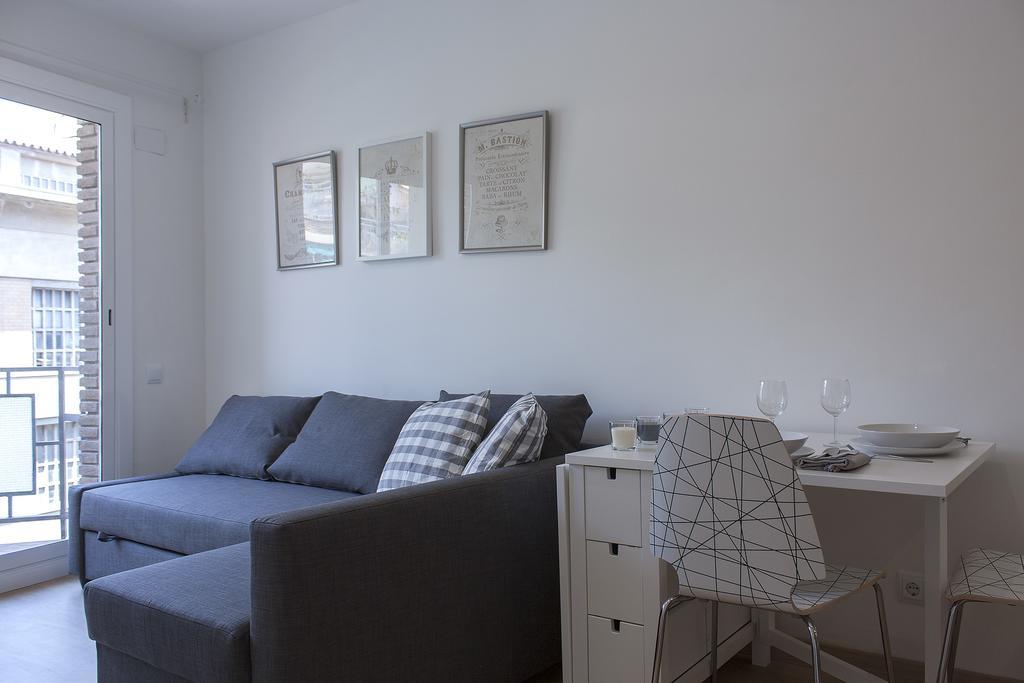 Flateli Roger 6 Appartamento Barcellona